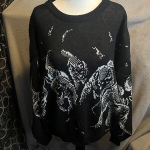 Elegant Black and White Graphic Women's Sweater
